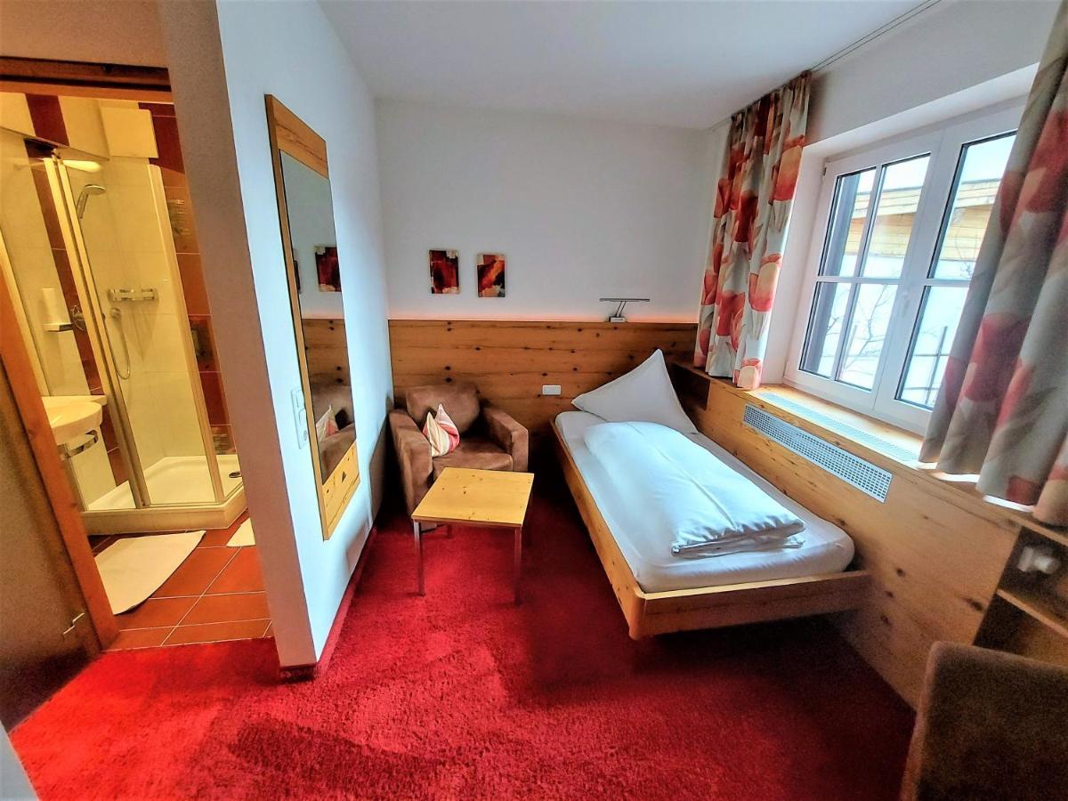 Hotel Flatscher Stuhlfelden Exterior photo