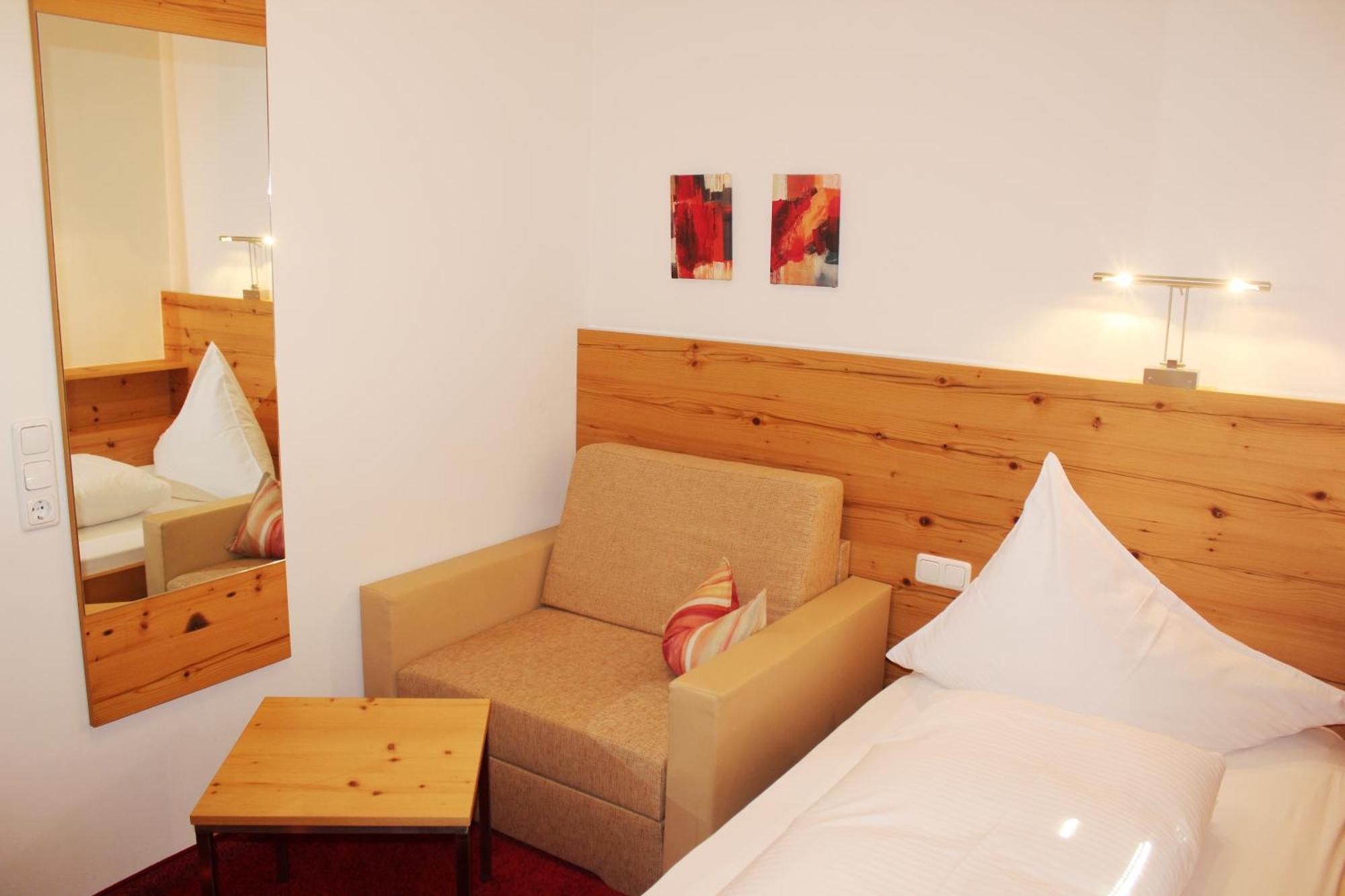 Hotel Flatscher Stuhlfelden Exterior photo